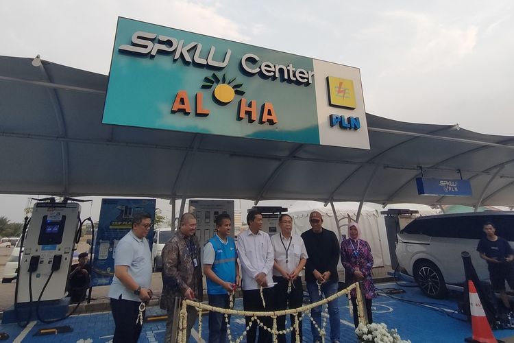 Harga BBM Terus Melonjak, Pemprov Banten Ajak Warga Beralih ke Kendaraan Listrik