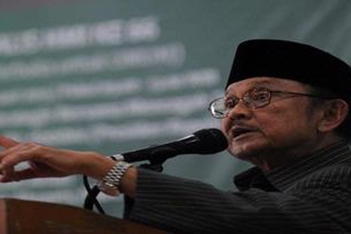 BJ Habibie
