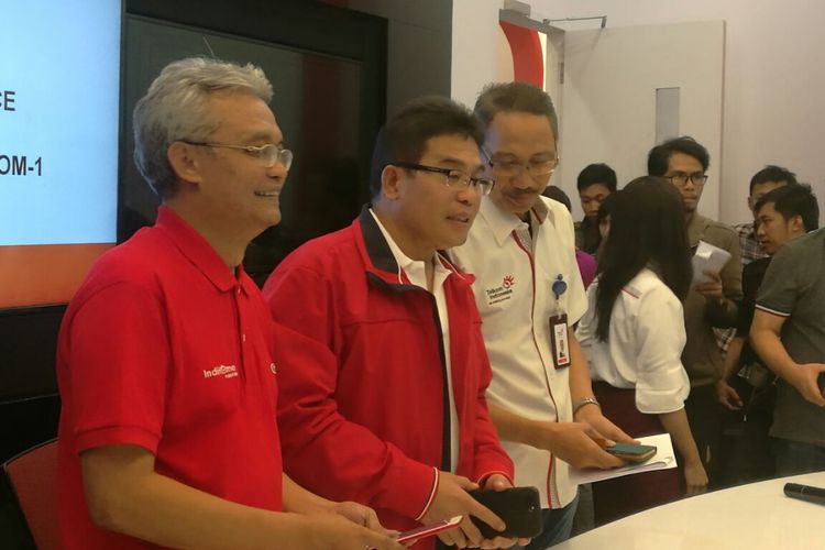Jajaran Direksi PT Telkom Indonesia (Persero) Tbk saat konferensi pers di Graha Megah Putih Telkom