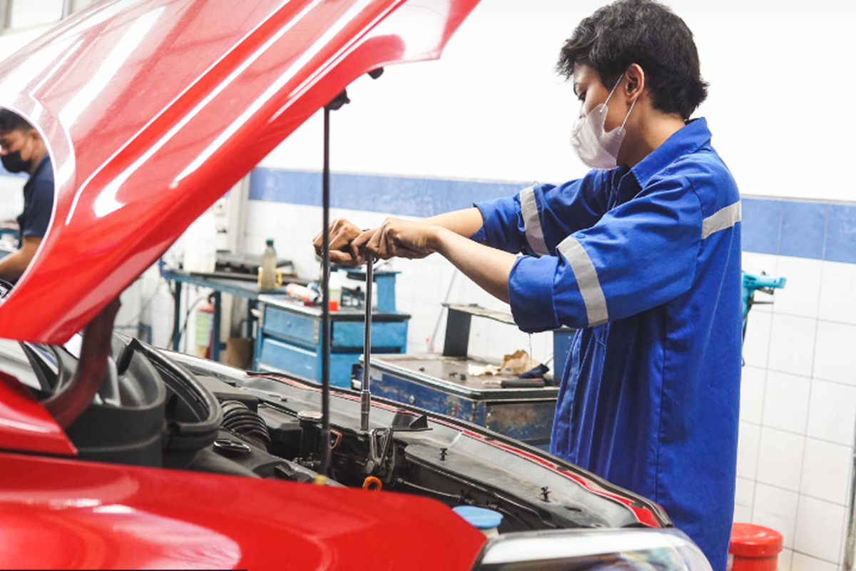 Tune up mobil.