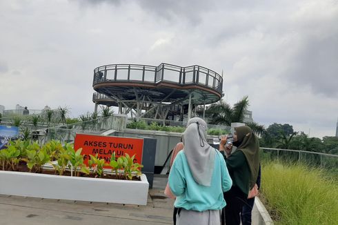 Cara ke Senayan Park Naik KRL Commuter Line dan Transjakarta