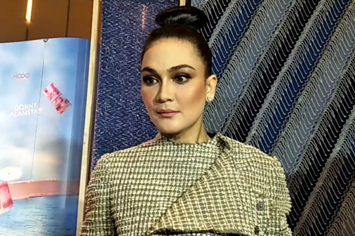 Luna Maya dijumpai di sela acara gala premier film Insya Allah SAH! 2 di Epicentrum Walk XXI, Jakarta Selatan, Rabu (6/6/2018) malam.