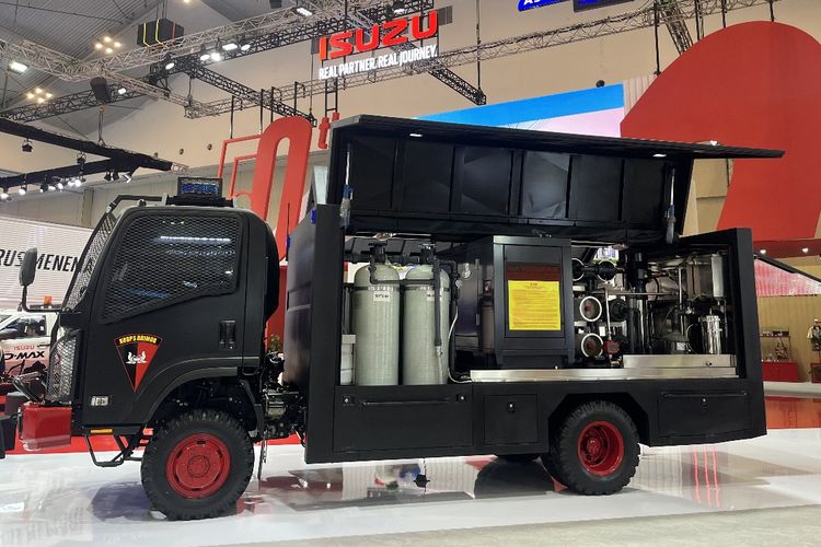 Isuzu ELF NPS 4x4 Water Treatment milik Brimob di GIIAS 2024