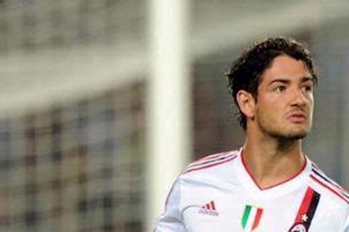 Penyerang AC Milan,Alexandre Pato.
