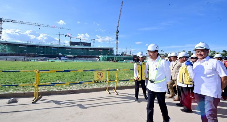 Jokowi Tinjau Lapangan Upacara HUT ke-79 RI di IKN, Begini Penampakannya