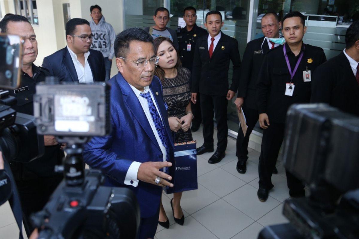 Hotman Paris usai menjenguk Jupe di RSCM, Jakarta Pusat, Senin (22/5/2017) sore.