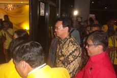 Datangi Rapimnas Golkar, Ahok Semobil dengan Jokowi dan Megawati