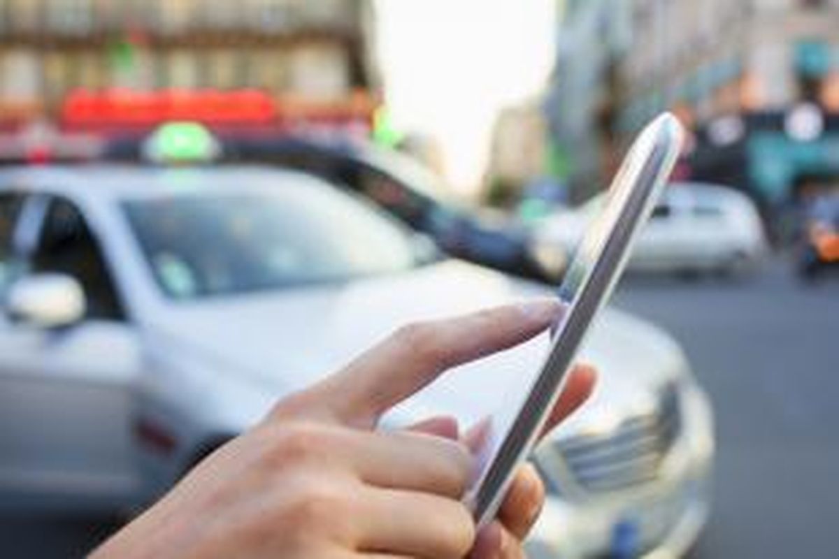 Kini, aplikasi untuk jasa pemesanan taksi pada smartphone menjadi perhatian baru.