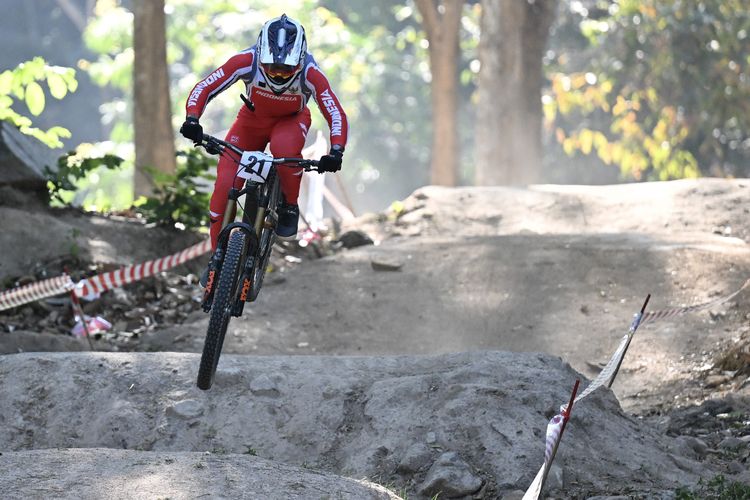Indonesia Koleksi Enam Emas di SEA Games 2025, Rendy Varera Berjaya di MTB Eliminator
