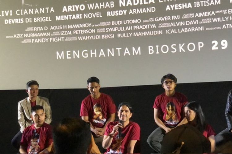 Ariyo Wahab saat datang di peluncuran poster dan trailer film Bonnie di Epicentrum, Kuningan, Jakarta Selatan, Selasa (30/1/2024).