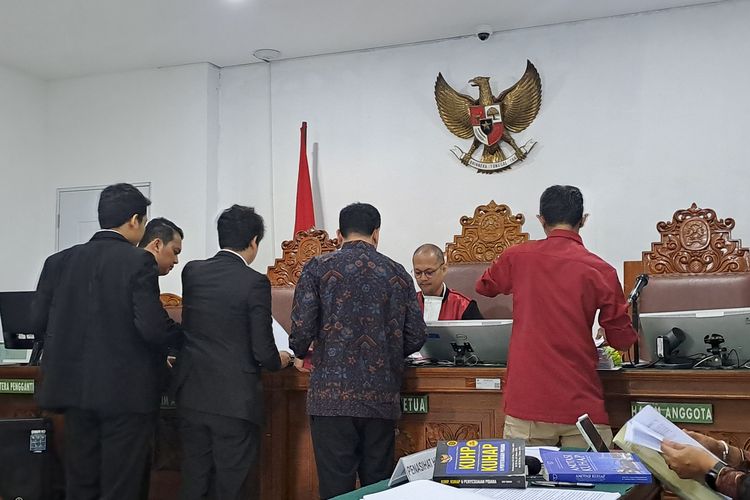 Lodewyk Hadirkan Saksi Tepis Keterlibatan Pengadaan dan Penunjukan Mitra BGN