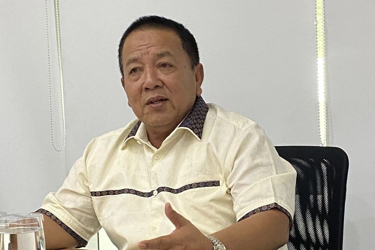 Gubernur Lampung Arinal Djunaidi saat berkunjung ke Gedung Menara Kompas, di Jakarta, Senin (19/2022).