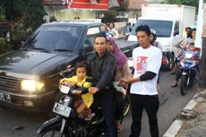 Geng Motor Bagikan Seribu Takjil Berstiker Jokowi-JK 