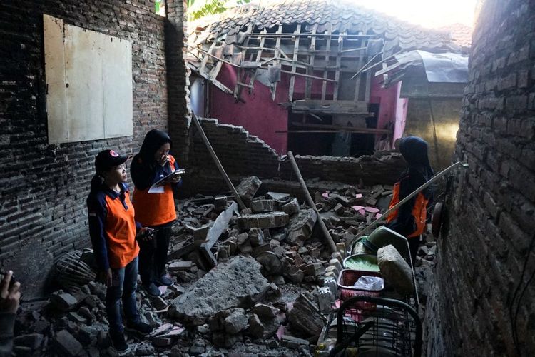 BNPB: 49 Rumah Rusak dan 12 Warga Terluka akibat Gempa di Batang