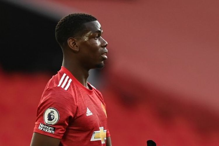 Paul Pogba (kiri) pada laga Man United vs Crystal Palace di Stadion Old Trafford dalam lanjutan pekan kedua Liga Inggris, Sabtu (19/9/2020).