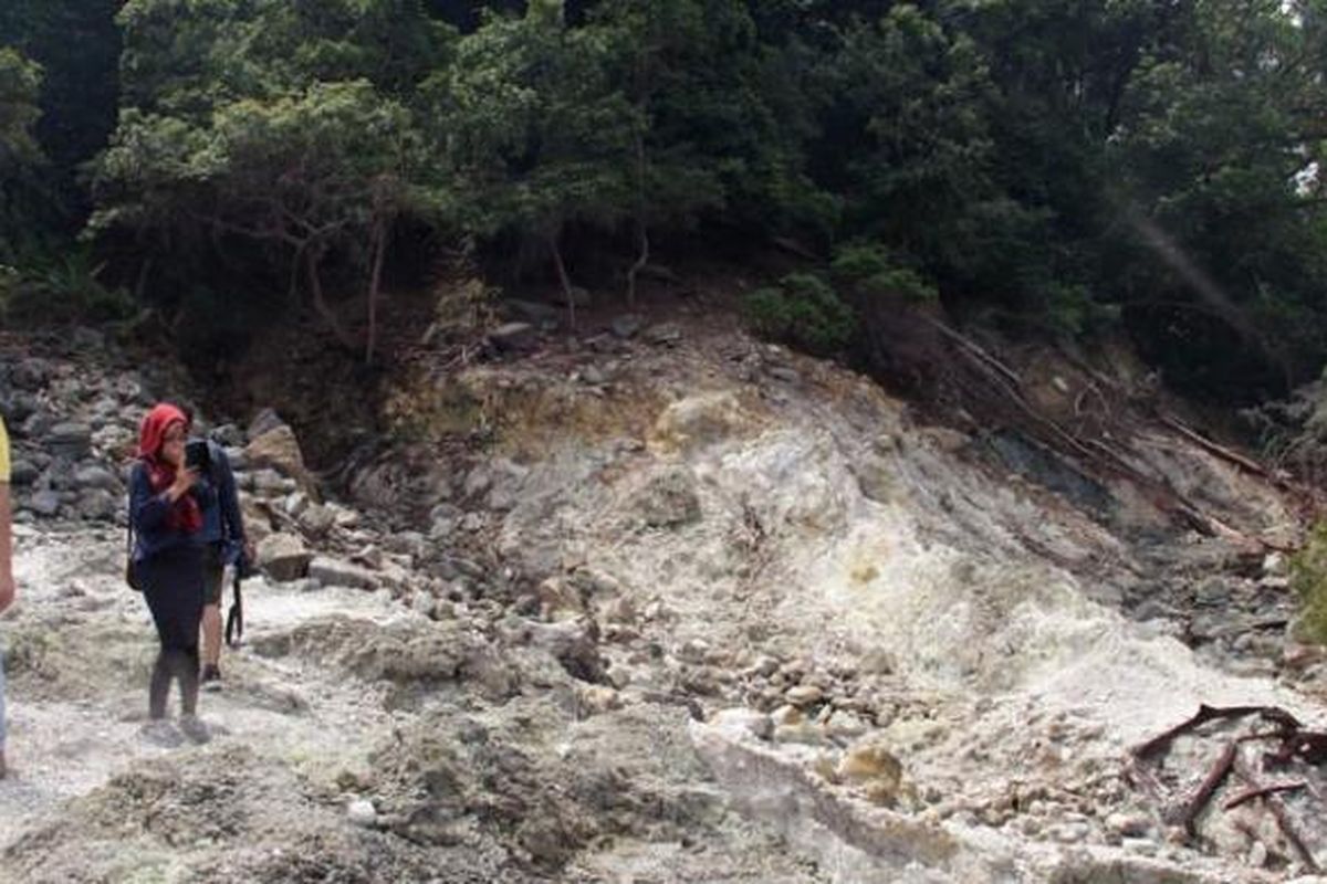 Kawah Volcano Jaboi, salah obyek wisata di Sabang, Pulau Weh, Aceh.