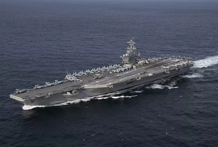 Iran Klaim Hantam Kapal Induk USS Abraham Lincoln, Ogah Negosiasi dengan AS