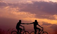 Bisakah Lelaki dan Perempuan Benar-benar Hanya Bersahabat?