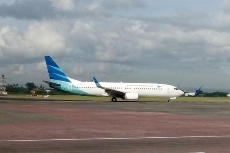 Pesawat Garuda yang parkir di Bandara I Gusti Ngurah Rai Bali 