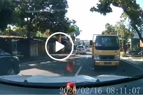 Viral Mobil Adang Truk Lawan Arah di Klaten, Ini Penjelasan Polisi