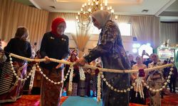 Buka Pameran Instalasi Roepa Merdeka, Ketua Harian Dekranas Tekankan Pentingnya Ruang Ekspresi
