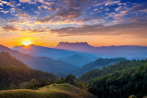 5 Cerita Misteri Gunung Lawu, Seram dan Bikin Bulu Kuduk Merinding