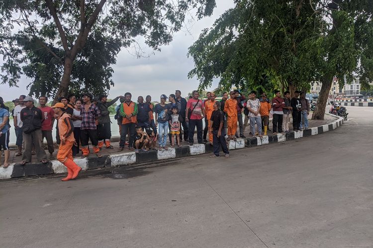 Rekonstruksi adegan tawuran maut di Sunter Jaya, Tanjung Priok, Jakarta Utara pada Kamis (5/12/2019)