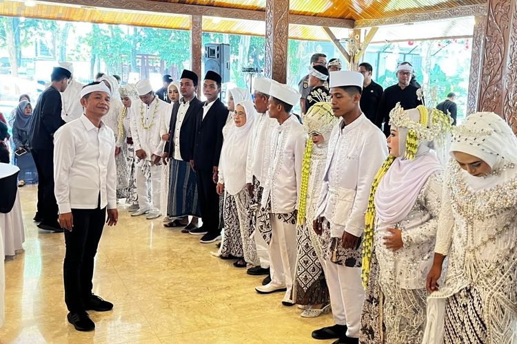 Belasan Pasangan di Purwakarta Pilih Nikah Hemat demi Tekan Biaya Tanpa Utang