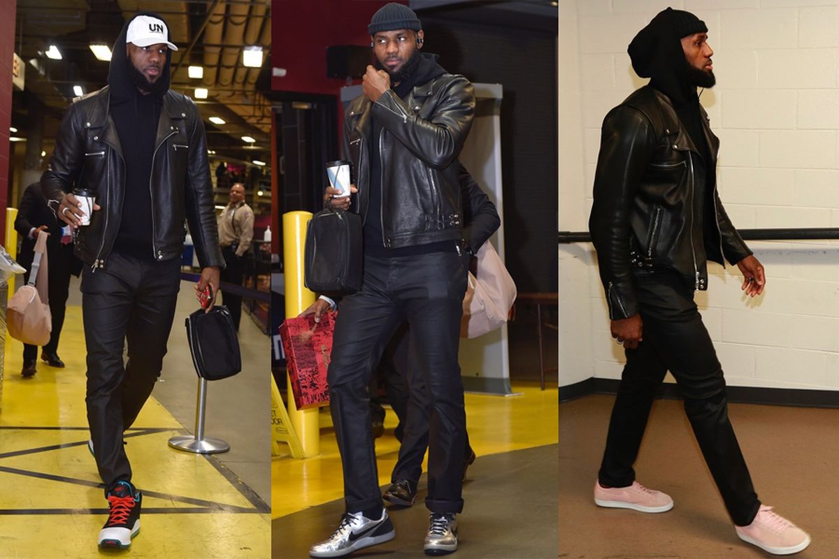 LeBron James telah memakai gaya streetwear-meet-biker ini saat tiba di stadion menjelang pertandingan, setidaknya dalam lima gim terakhir.  