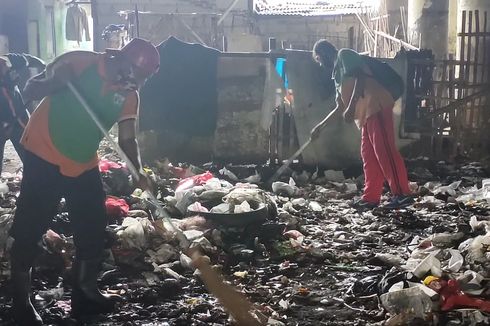 Sampah di Kolong Tol Wiyoto Wiyono Dibersihkan, Puluhan Petugas Gabungan Dikerahkan