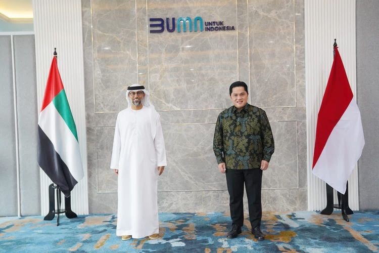 Menteri Badan Usaha Milik Negara (BUMN) Erick Thohir melakukan pertemuan dengan Menteri Energi dan Infrastruktur Uni Emirat Arab (UEA) Suhail Mohamed Al Mazroei di Jakarta, Selasa (8/3/2022).