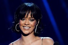 Gaya Ikonik Rihanna yang Membuatnya Dianggap 