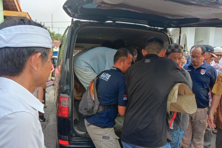 Polisi Temukan Banyak Luka Tusuk dan Jerat di Jasad Pejabat Pemkab Purwakarta