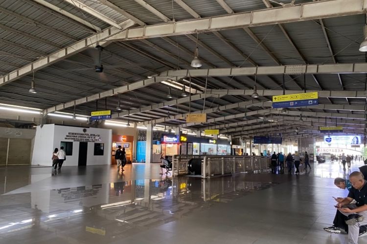 Keadaan Stasiun Kebayoran, pada Selasa, 28 Januari 2025, yang tidak ramai dikunjungi penumpang kereta api.