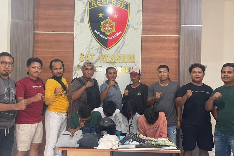 4 mahasiswa pelaku perampokan saat gelar di Reskrim Polres Sumbawa 