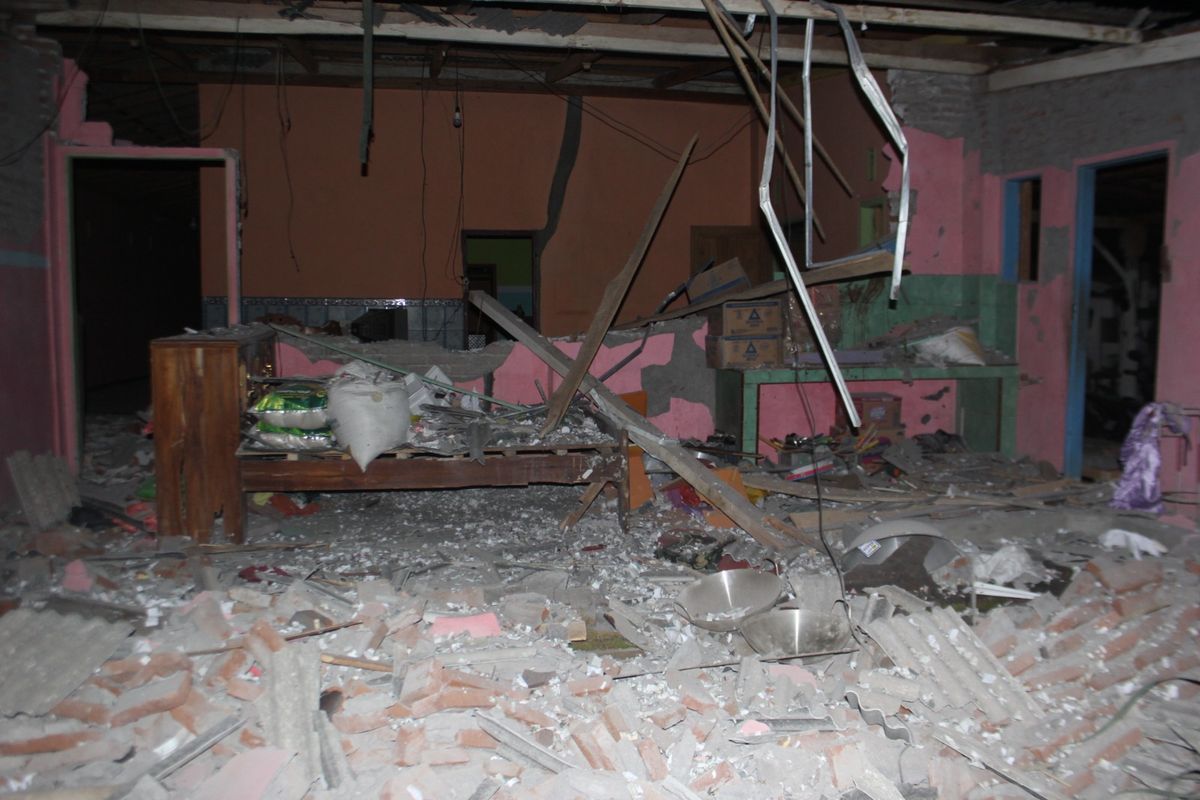 Kondisi rumah korban setelah terjadi ledakan diduga bondet, Minggu (13/10/2024).