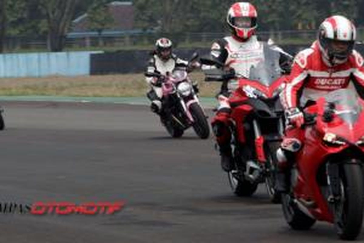 Ducati Experience Day di Sirkuit Sentul, Bogor, Jawa Barat, Rabu (13/3/2014).