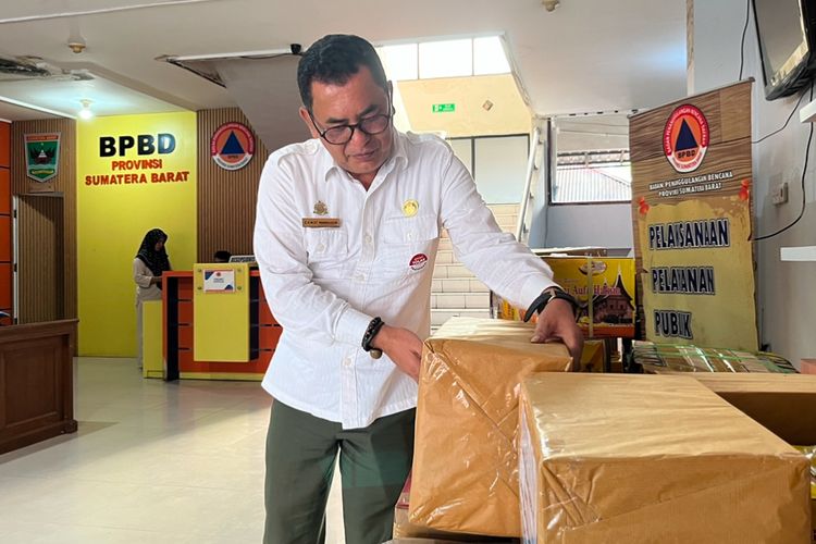 Sumbar Kirim 1,4 Ton Rendang untuk Korban Gempa NTT