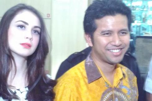 Datangi KPK, Arumi Bachsin Temani Suaminya Serahkan LHKPN