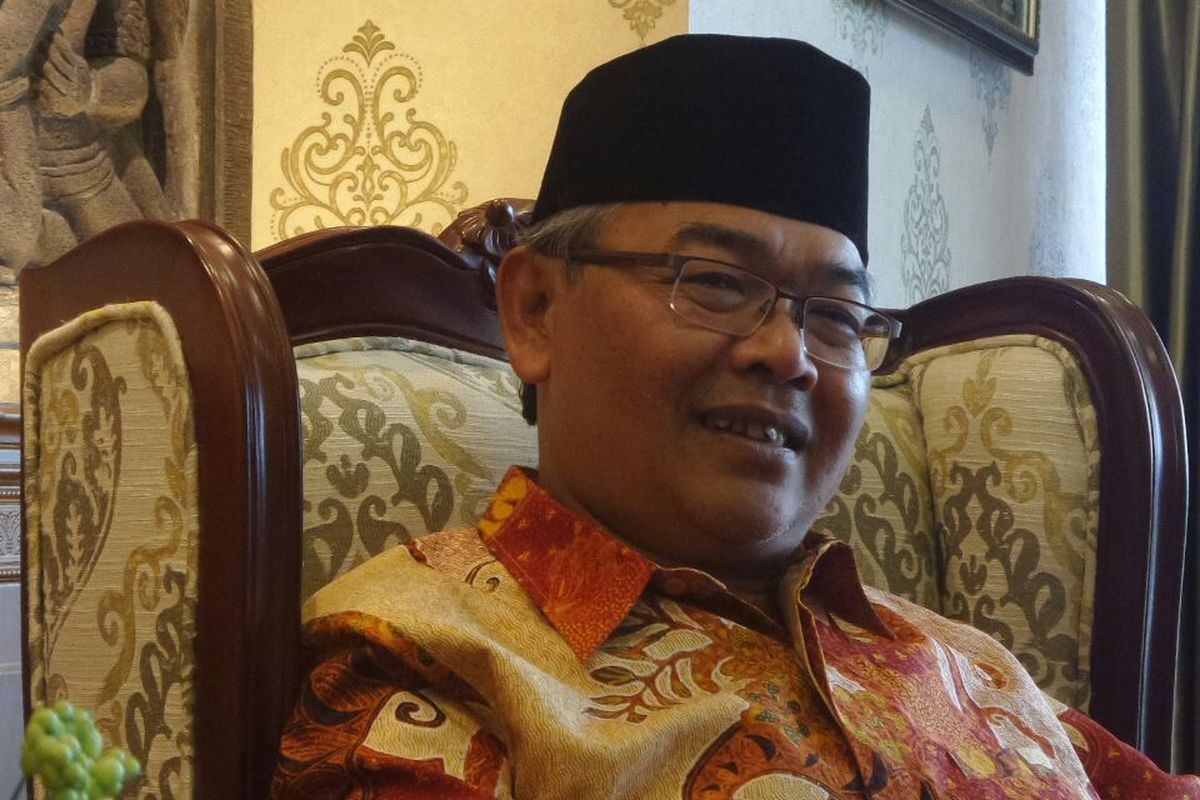 Ketua DPD RI Mohammad Saleh di Kompleks Parlemen, Senayan, Jakarta, Jumat (3/2/2017).