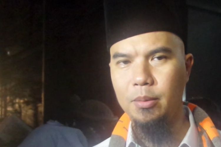 Ahmad Dhani diwawancara di kediamannya di Jalan Pinang Mas, Pondok Pinang, Pondok Indah, Jakarta Selatan, Sabtu (18/3/2017) malam.