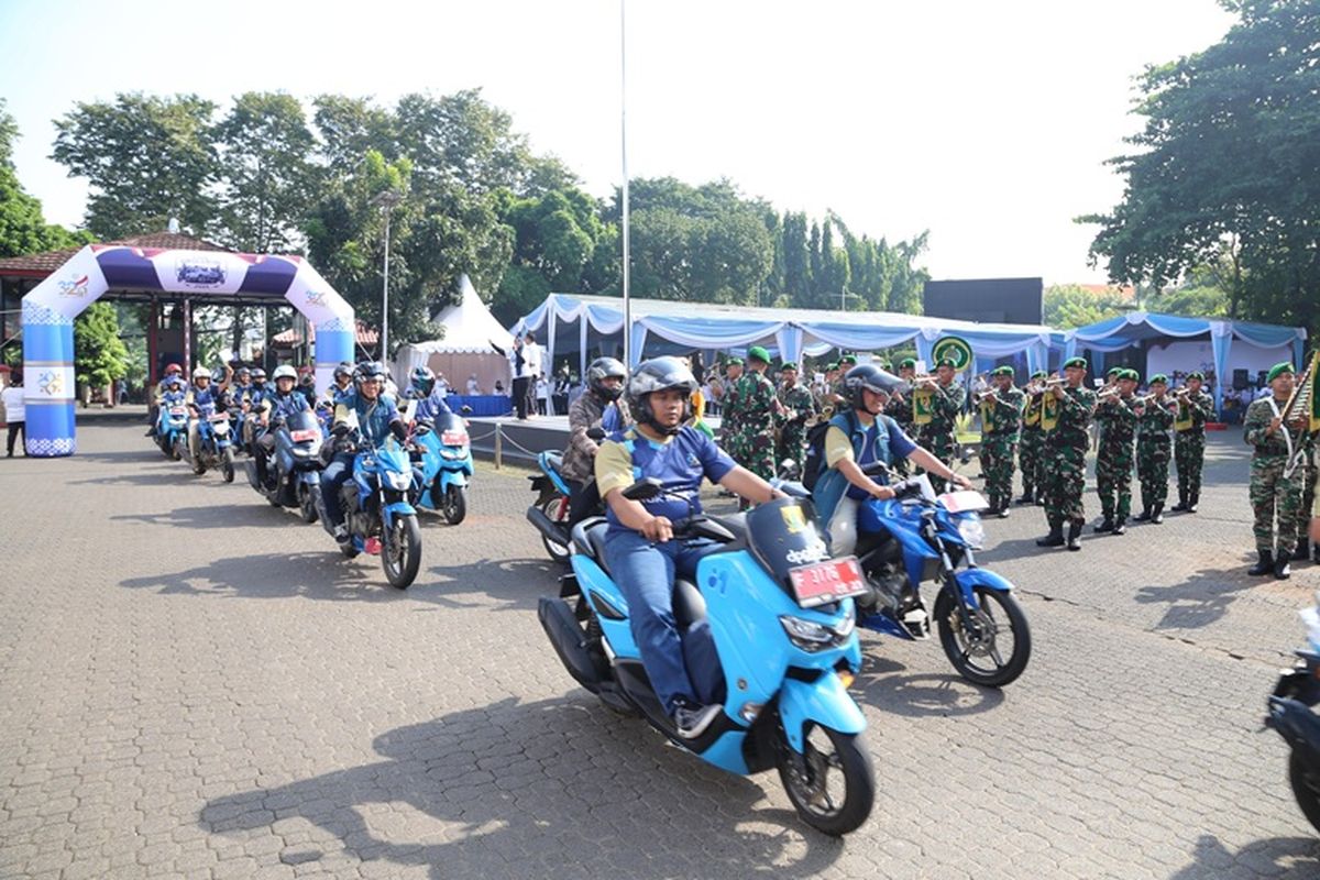 Kemendukbangga/BKKBN menggelar Kirab Bangga Kencana sebagai bagian dari peringatan Hari Keluarga Nasional (Harganas) Ke-32 yang dimulai pada Senin (23/6/2025) di berbagai provinsi dan mencapai puncaknya pada Kamis (26/6/2025). 