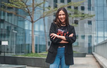 Artis peran Jessica Mila usai mengisi acara program HypeTalk Kompas.com di Menara Kompas, Jakarta, Rabu (13/04/2022). Film The Doll 3 sendiri akan menjadi chapter terakhir dari teror boneka arwah dari Hitmaker Studios