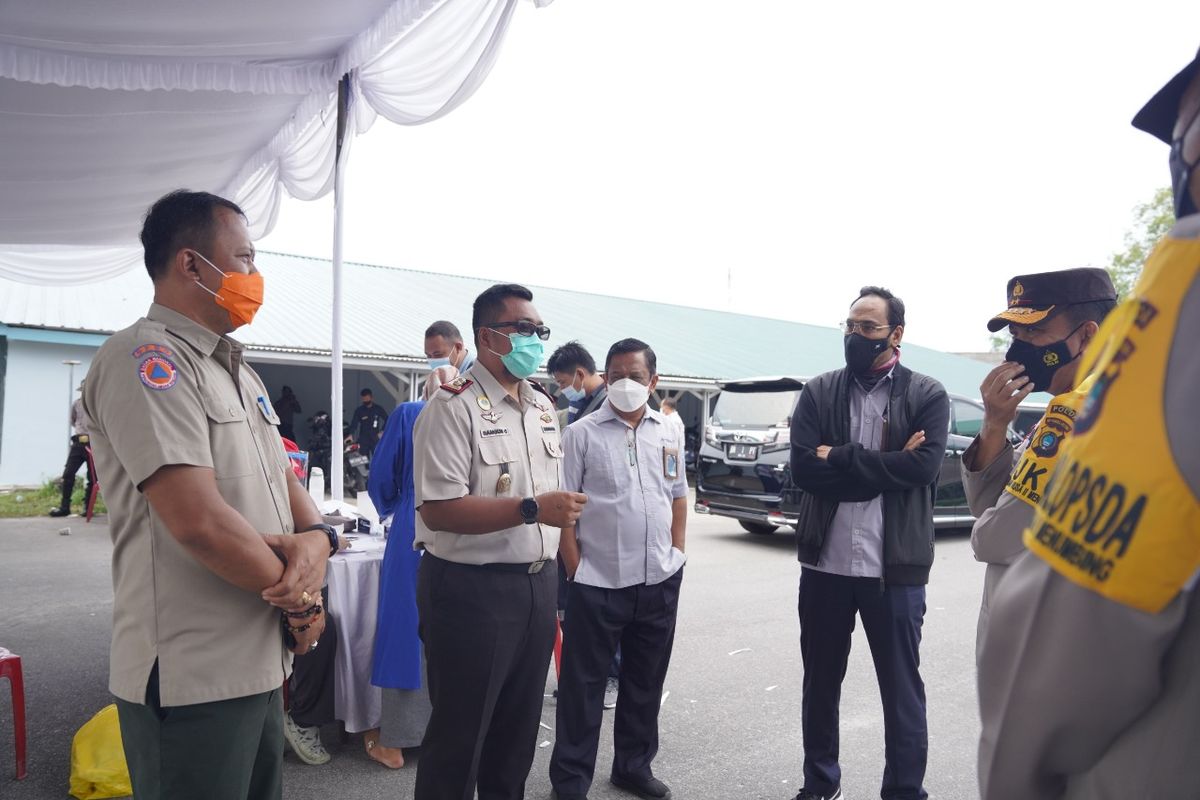 Monitoring Forkopimda terkait screening karyawan di lingkungan perusahaan PT Timah Tbk di Pangkalpinang, Rabu (16/2/2022).