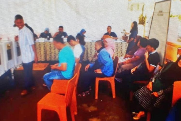 Suasana pencoblosan di TPS 25, RT 10 RW 11, Kelurahan Sempur, Kecamatan Bogor Tengah, Kota Bogor, Rabu (17/4/2019).
