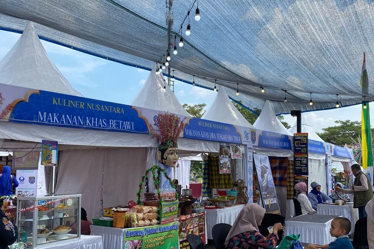 Ada Pempek hingga Rendang, Stan Kuliner di Lebaran Depok Diserbu Pengunjung
