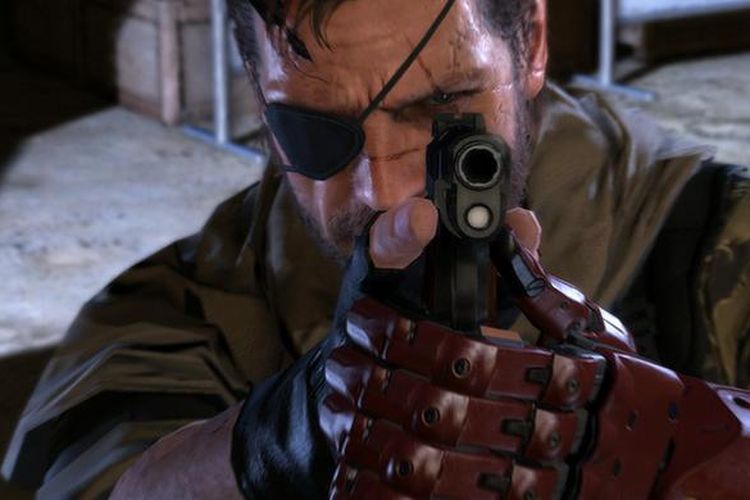 Solid Snake, karakter utama di game franchise Metal Gear karya Hideo Kojima dan diterbitkan oleh Konami.
