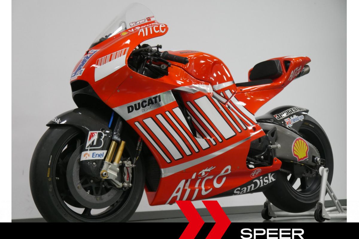 Ducati Desmosedici GP08 bekas tunggangan Casey Stoner dijual untuk umum.