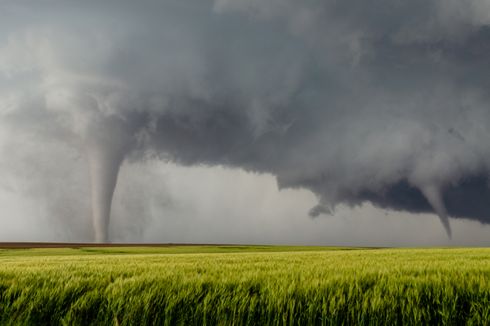 Beda Puting Beliung dan Tornado, Kenali Tanda-tanda Kemunculannya