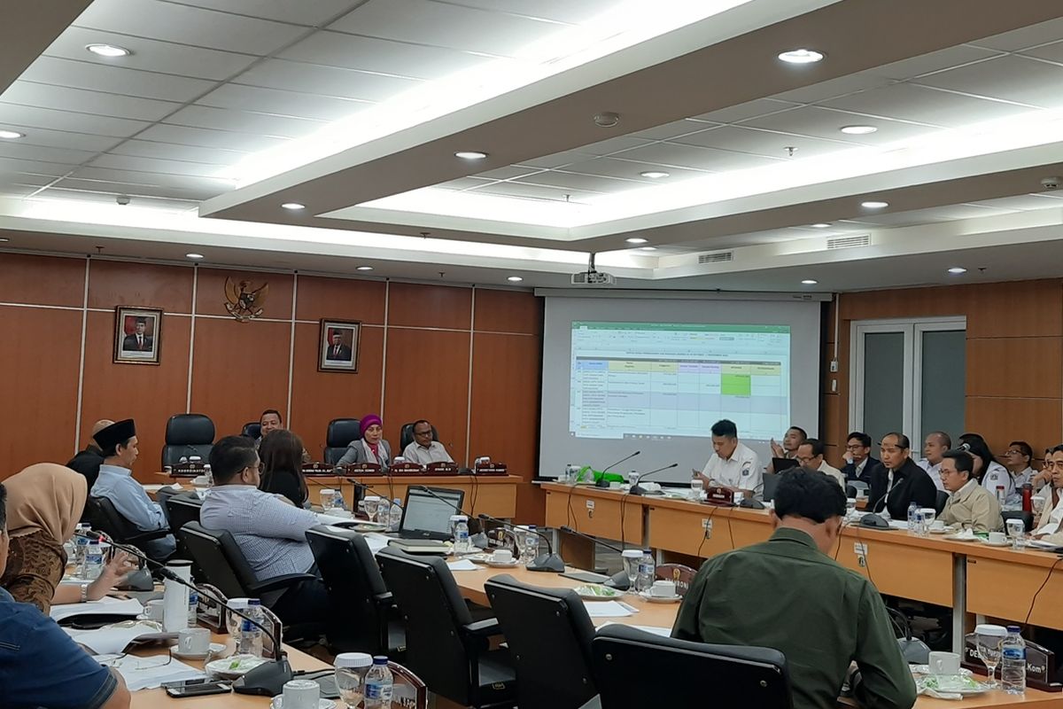 Suasana rapat KUA-PPAS 2020 bersama Komisi D,dl di ruang rapat Komisi D, lantai 1, Gedung DPRD DKI, Jakarta Pusat, Rabu (5/11/2019)